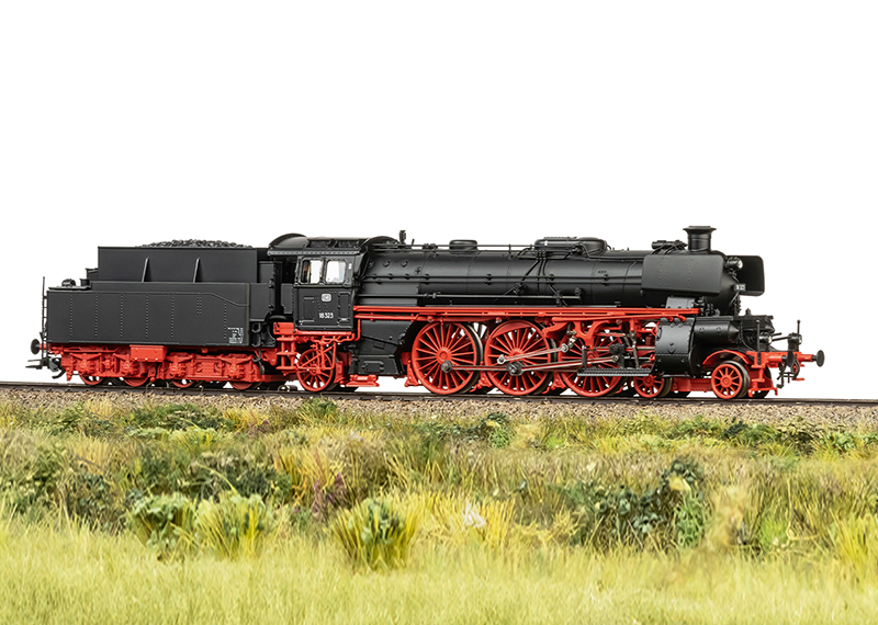 Steam Locomotive, Road Number 18 323 | Maerklin US