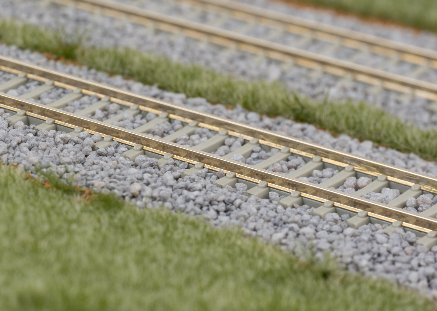 Minitrix Straight Track with Concrete Ties Length 50.0 mm / 2