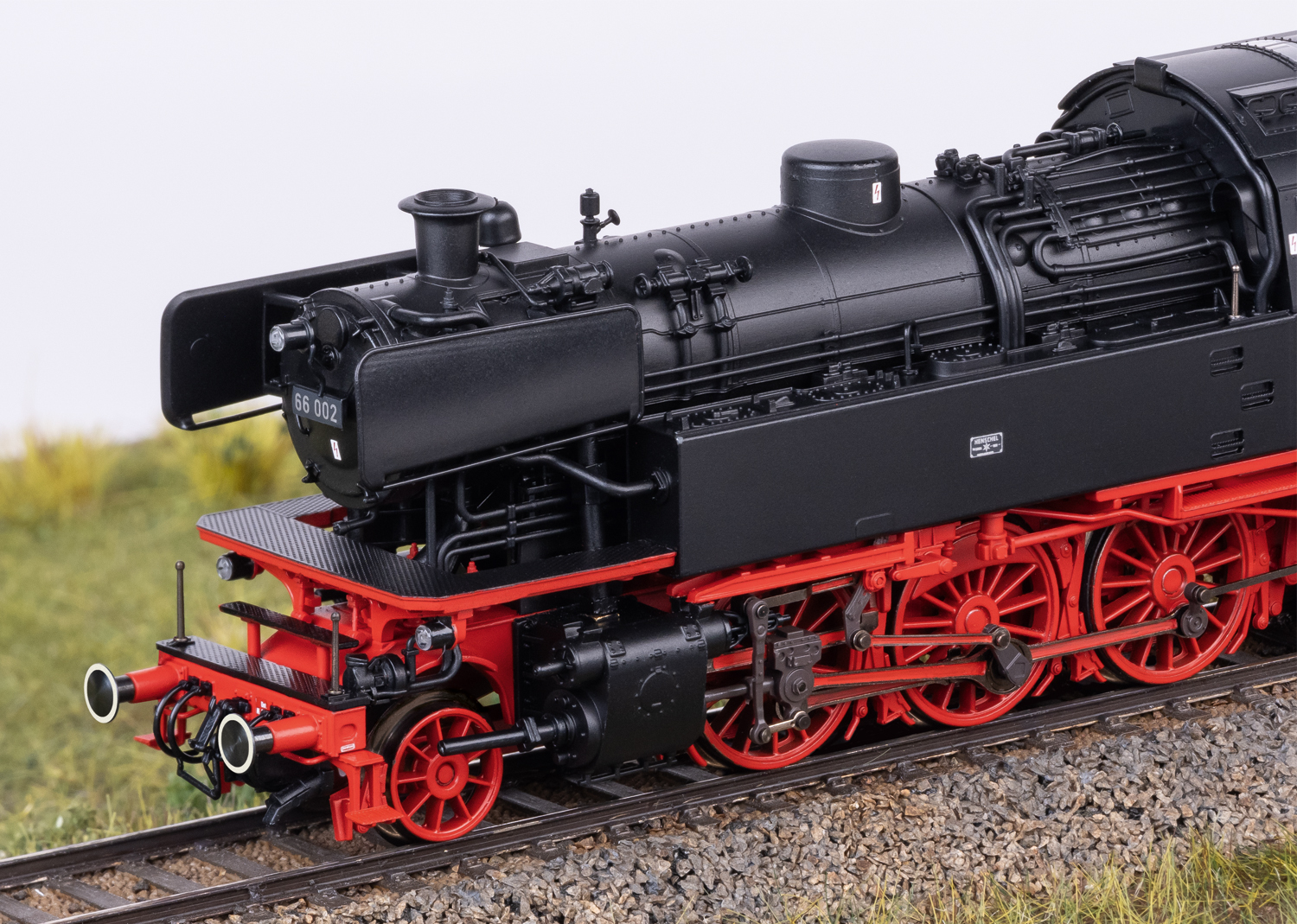 Steam Locomotive 66 002 | Trix Websites