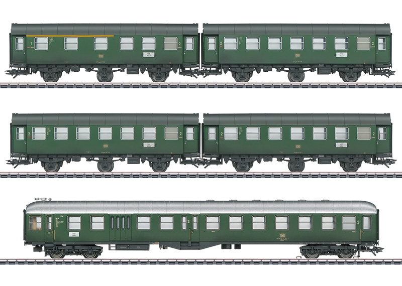 Passenger Car Set | Maerklin US