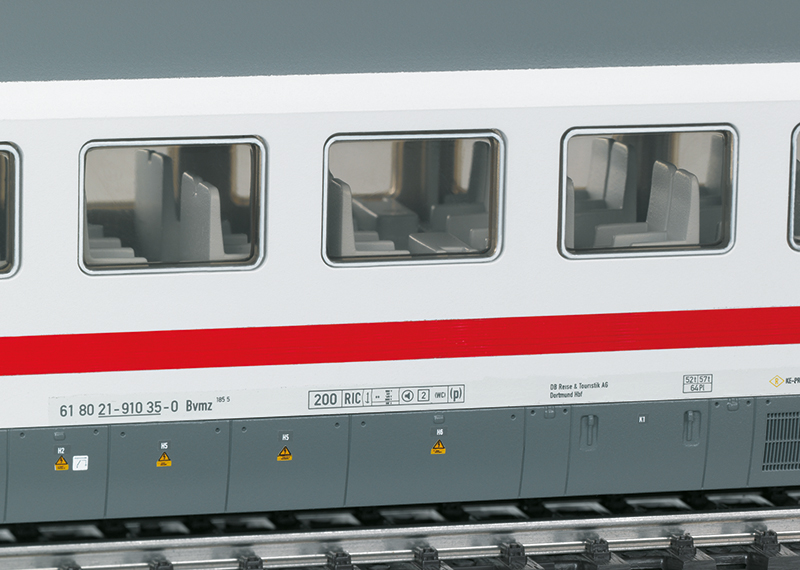 【欧州直輸入】Märklin メルクリン HO 43878 客車5両 DBAG 欧州直輸入】Märklin メルクリン HO 43878 客車5両 DBAG - メルカリ