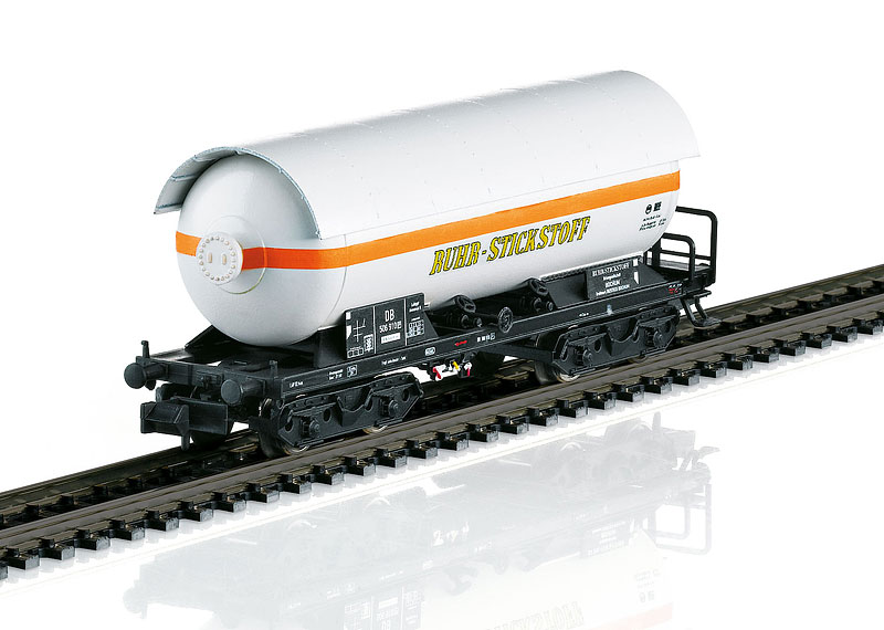 Pressurized Gas Tank Car