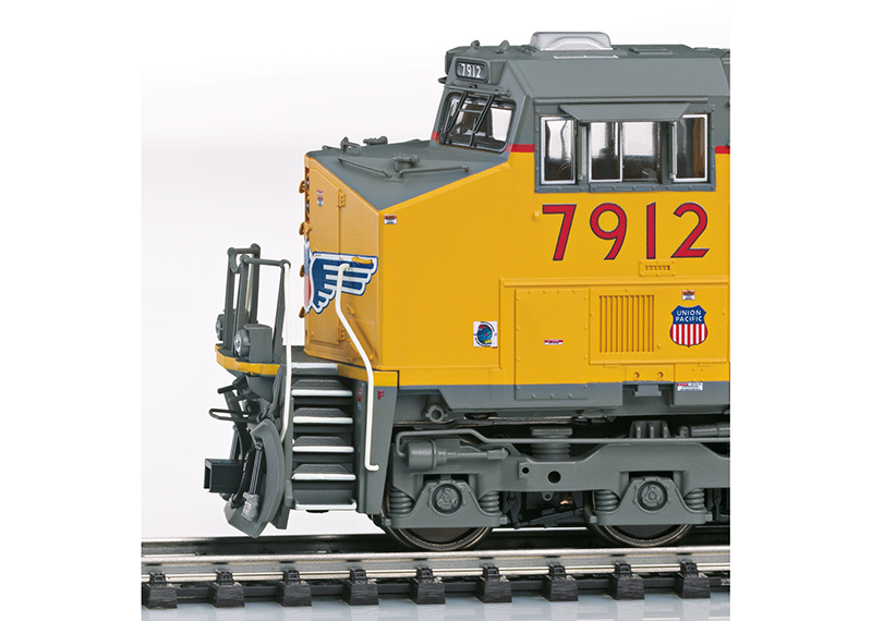 Type GE ES44AC Diesel Locomotive | Märklin Website DE