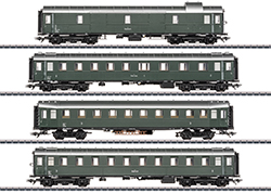 Set rijtuigen passend bij stoomlocomotief 12.11