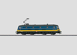 maerklin_メルクリン__43410 Märklin Z-Gauge 50th Anniversary Platinum Crocodile - YouTube