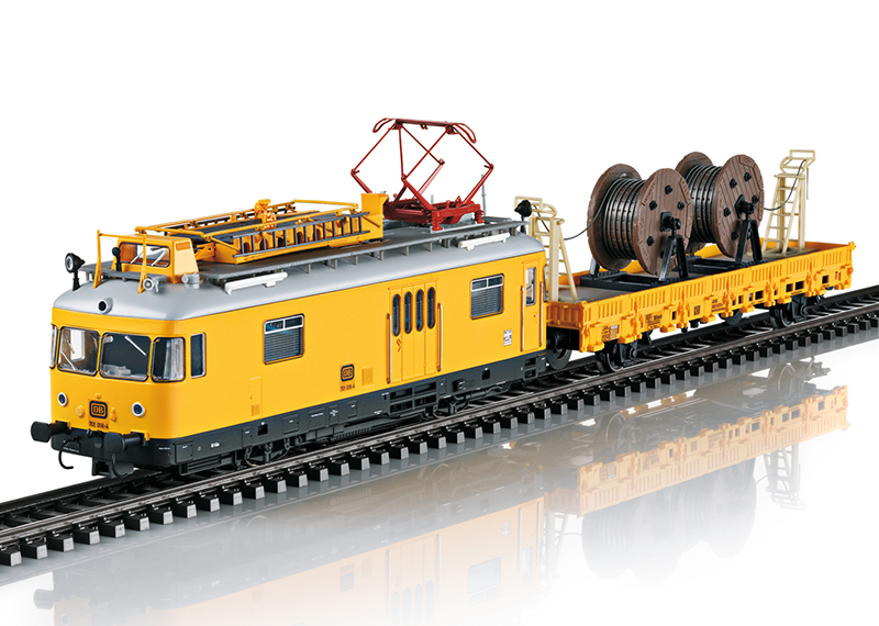Class 701 Powered Catenary Maintenance Rail Car | Trix Websites