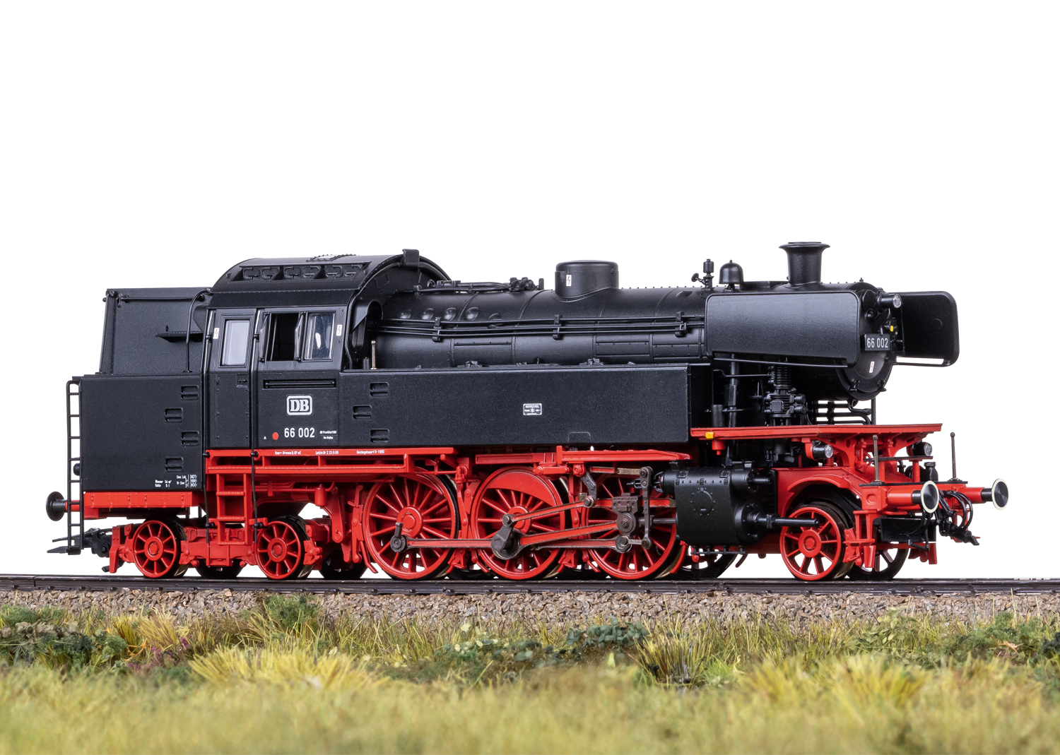 Steam Locomotive 66 002 | Trix Websites